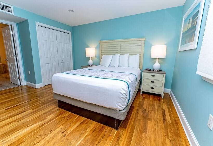 Люкс, Edgewater Beach Resort