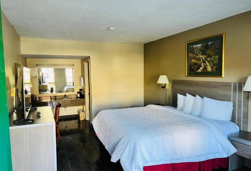 스탠다드 룸 킹사이즈 침대, Alpine Valley Inn