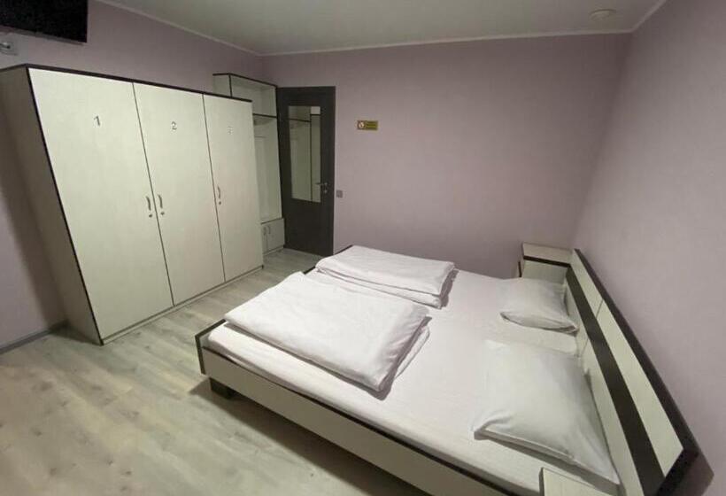 اتاق سوپریور خانوادگی, Guest House Max
