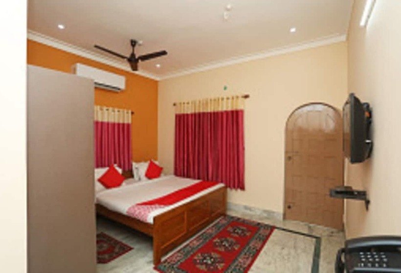 Номер Deluxe, Kristi Guest House, Shantiniketan