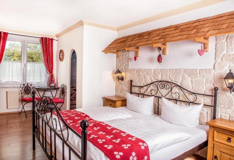 Номер Стандарт Трехместный, Traditions Gasthaus Bayrischer Hof