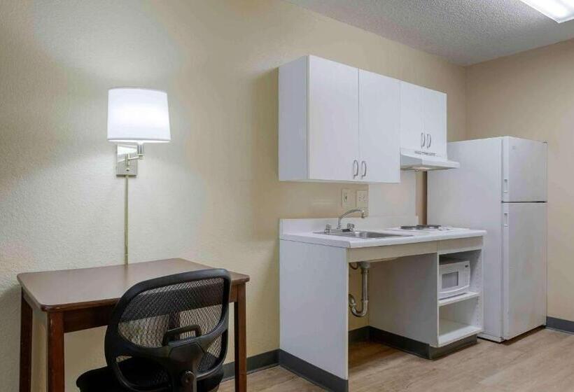 Студия Стандарт, Extended Stay America Suites  Houston  I10 West  Citycentre
