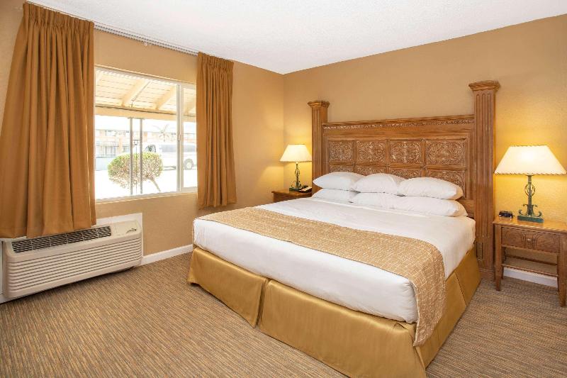 Стандартный Номер Кровать Кинг, Travelodge By Wyndham Hawthorne
