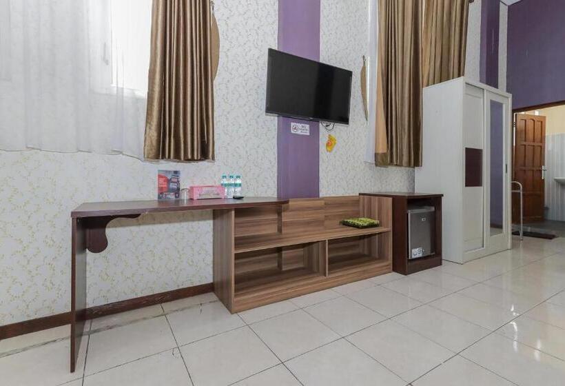 Семейный Номер, Reddoorz Syariah @ Klojen Malang