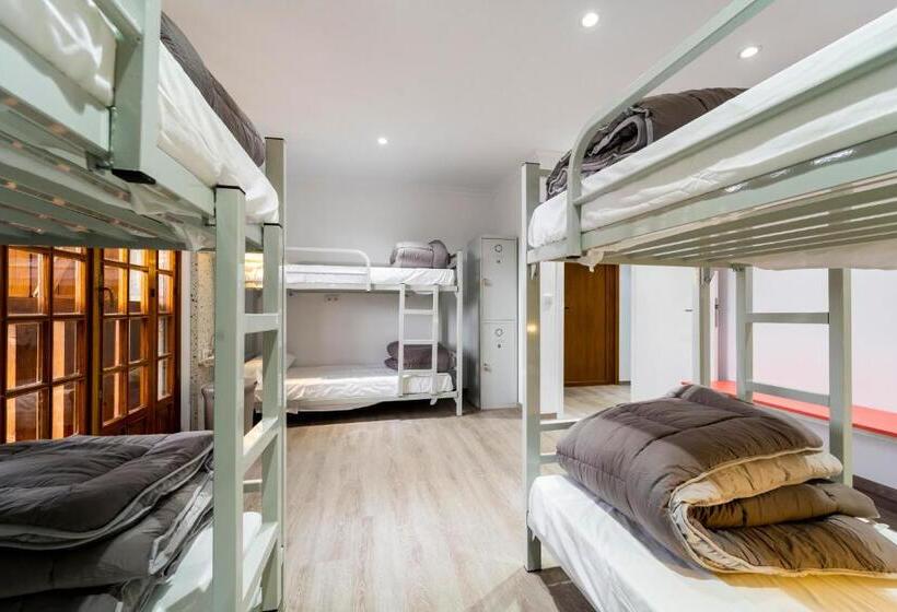 패밀리 룸, Albergue Mirador De Pedrouzo