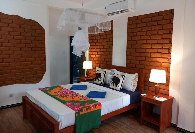 اتاق استاندارد با چشم‌انداز استخر, The Nature Park Villa