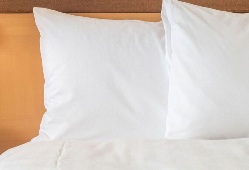 Номер Премиум, Crowne Plaza Sydney Burwood, An Ihg