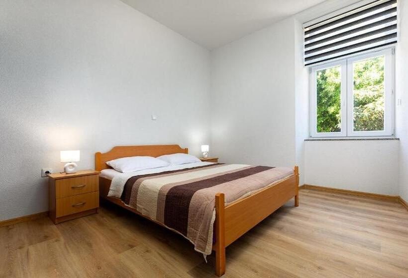 Апартаменты 2 Спальни, Apartments Smaila