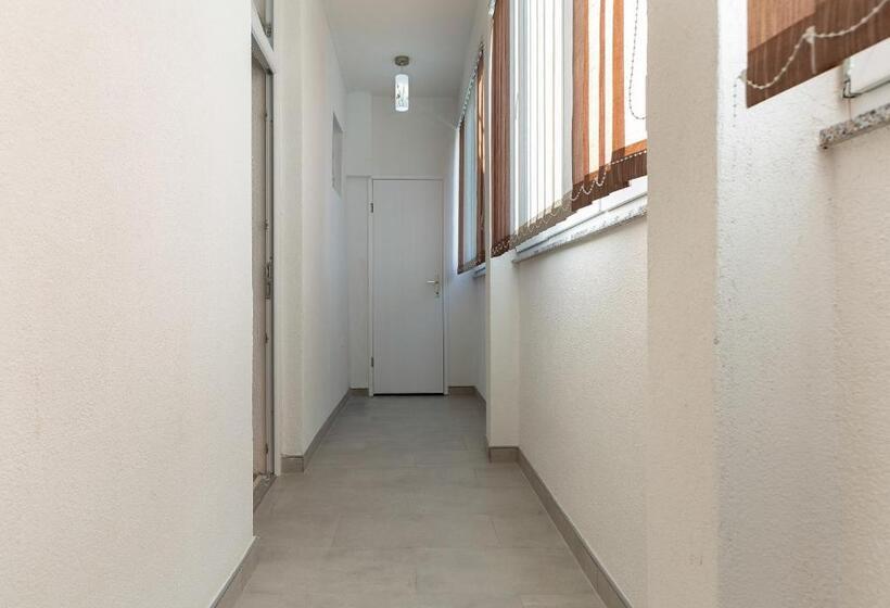 Апартаменты 2 Спальни, Apartments Smaila