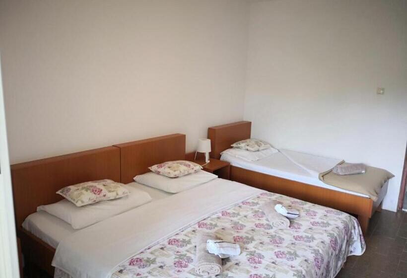 اتاق استاندارد, Apartments Dupin