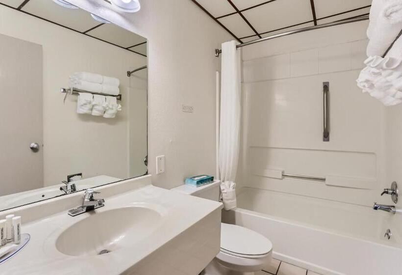 Стандартный Номер Кровать Кинг, Baymont By Wyndham Loveland   Fort Collins Area
