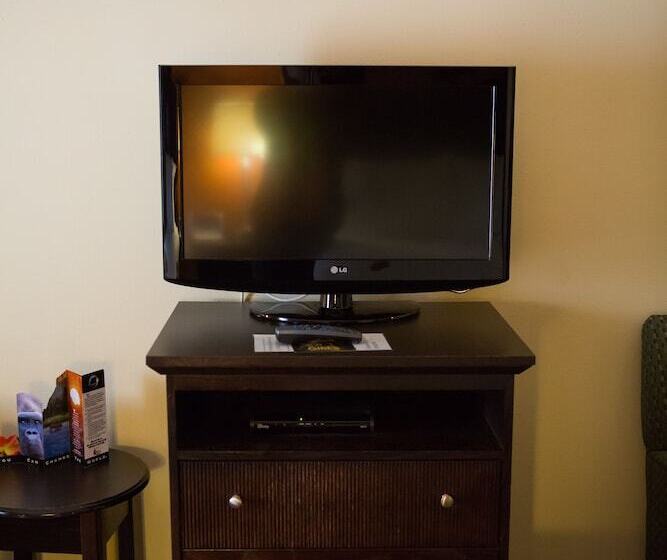 适合残疾人士使用的带双人床的标准间, Holiday Inn Express & Suites Chattanooga Hixson, An Ihg