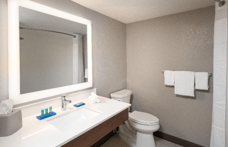 חדר סטנדרט, Holiday Inn Express Boca Raton   West, An Ihg