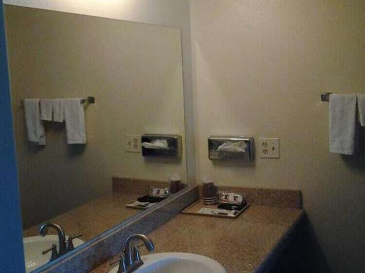 Номер Стандарт 2 Двуспальные Кровати, Holiday Motel Oakdale