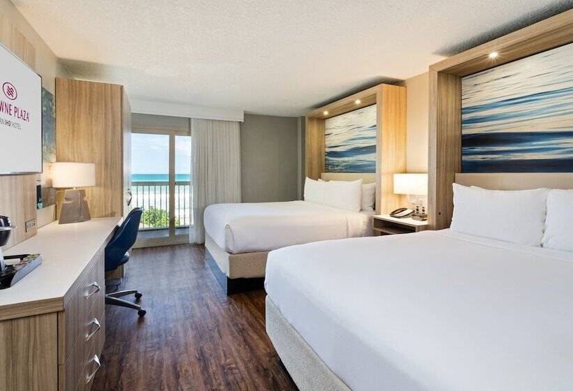 带2个双人床的标准工作室, Crowne Plaza Melbourne Oceanfront, An Ihg