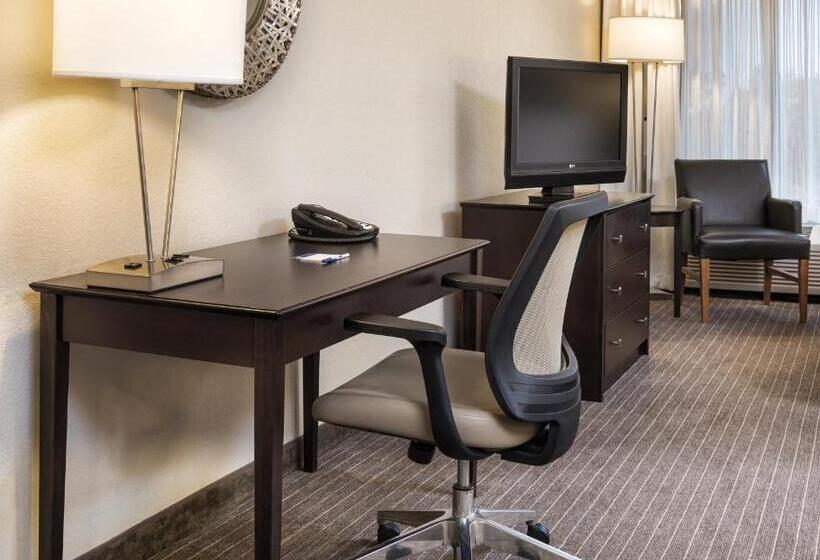 Люкс, Holiday Inn Express Hotel & Suites Minneapolis   Minnetonka, An Ihg