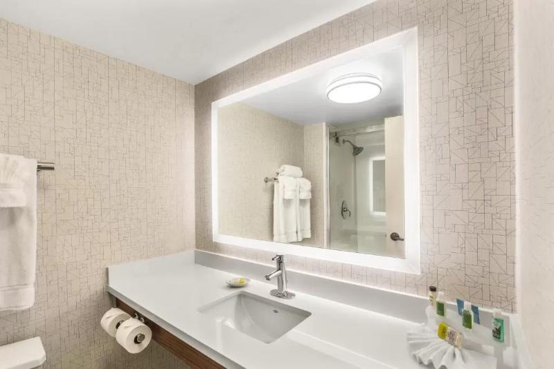 Стандартный Номер Кровать Кинг, Holiday Inn Express & Suites Tacoma, An Ihg