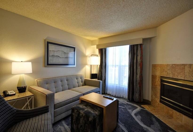 带大床的套房, Homewood Suites By Hilton Phoenixbiltmore