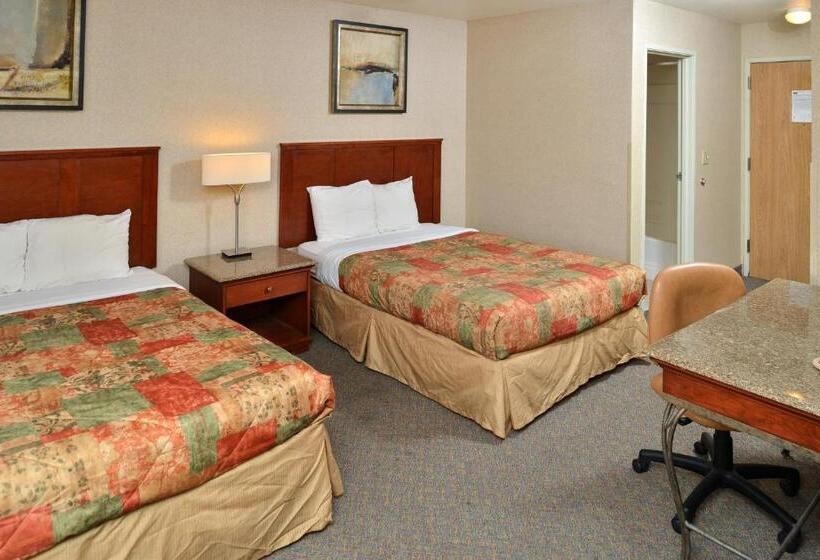 스탠다드 룸 더블 침대 2개, Rodeway Inn & Suites