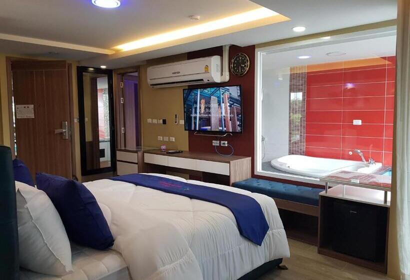 家庭套房, Bluetel Re Sidence Bangkok Impact   1 Time Drop Off Service To Impact