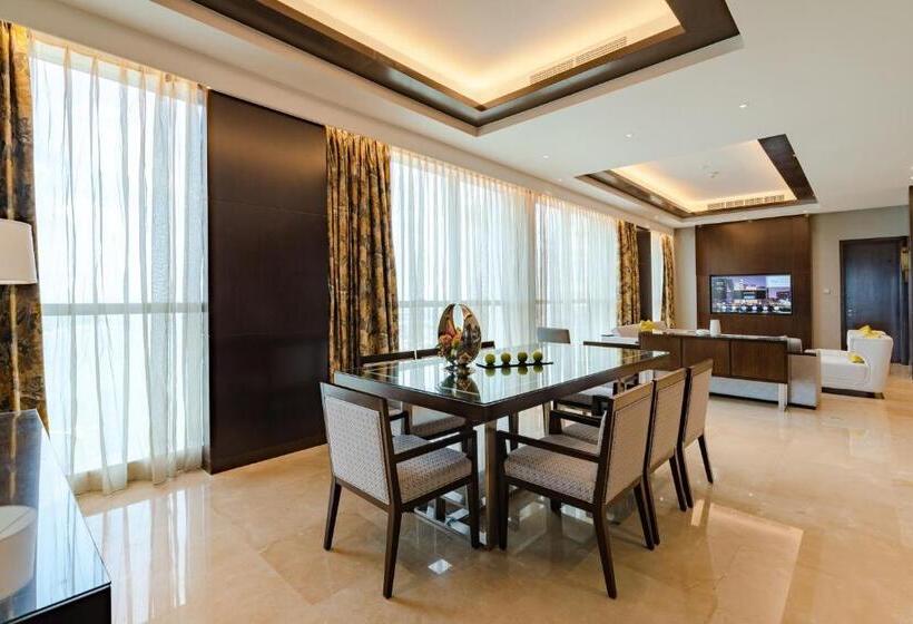 سوئیت رویال, Johari Rotana