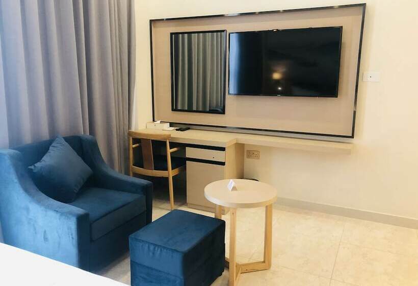デラックスルーム, Season Inn