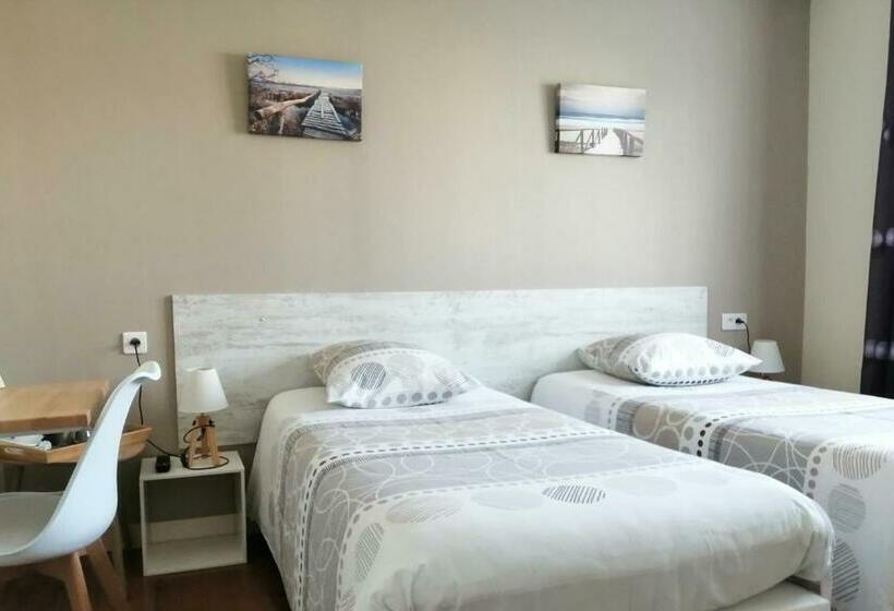 Семейный Номер, Hôtel Le Poulmic