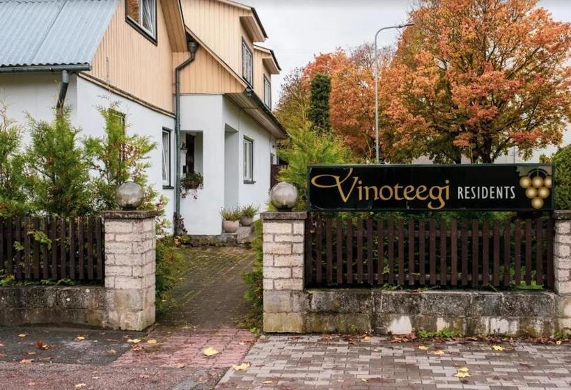 اتاق استاندارد, Vinoteegi Residents