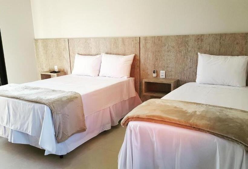 Номер Стандарт Трехместный, Escarpas Resort