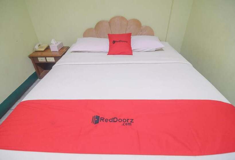 豪华房间, Reddoorz Near Tugu Naga Singkawang