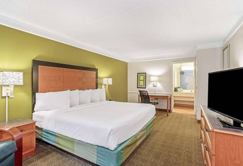 اتاق لوکس, La Quinta Inn By Wyndham Orlando Airport West