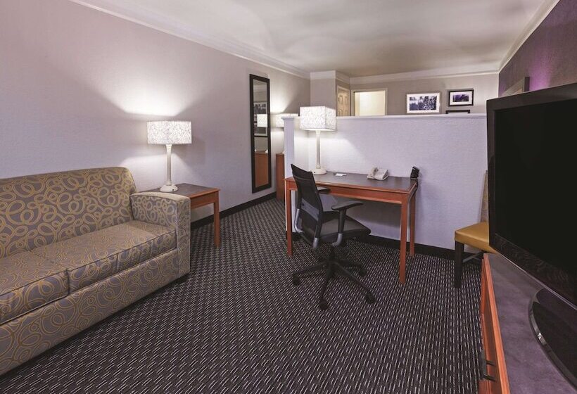 Номер Deluxe, La Quinta Inn By Wyndham San Marcos