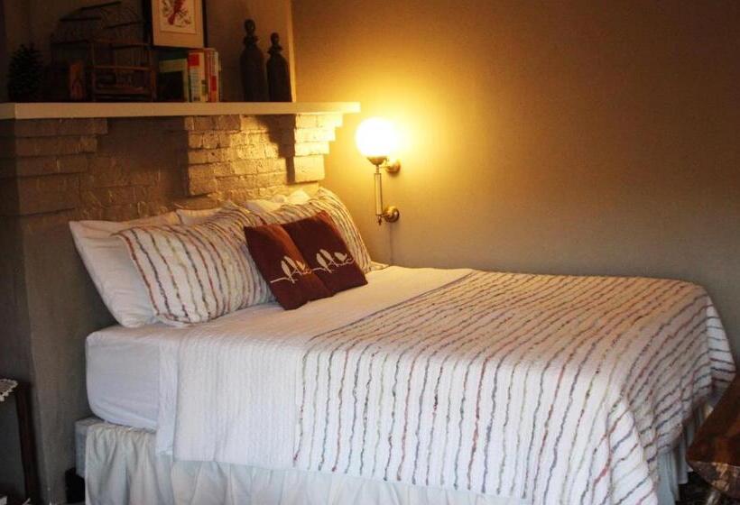 Стандартный Номер Кровать Кинг, Laughing Heart Lodge