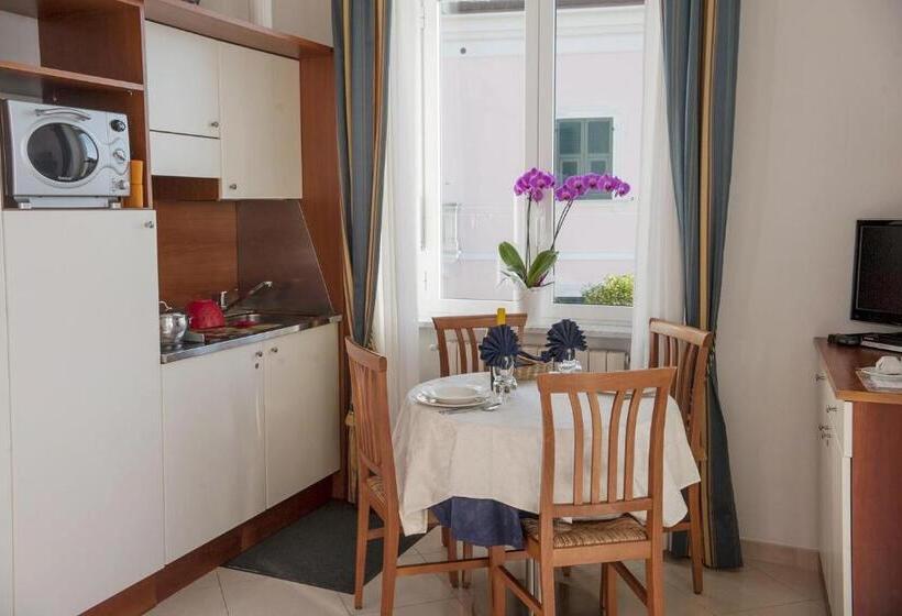 Апартаменты 1 Спальня, Villa Centa