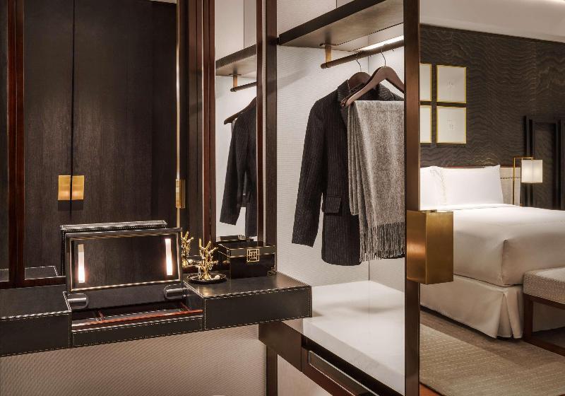 キングサイズベッドのスイートルーム, Fairmont Wuhan
