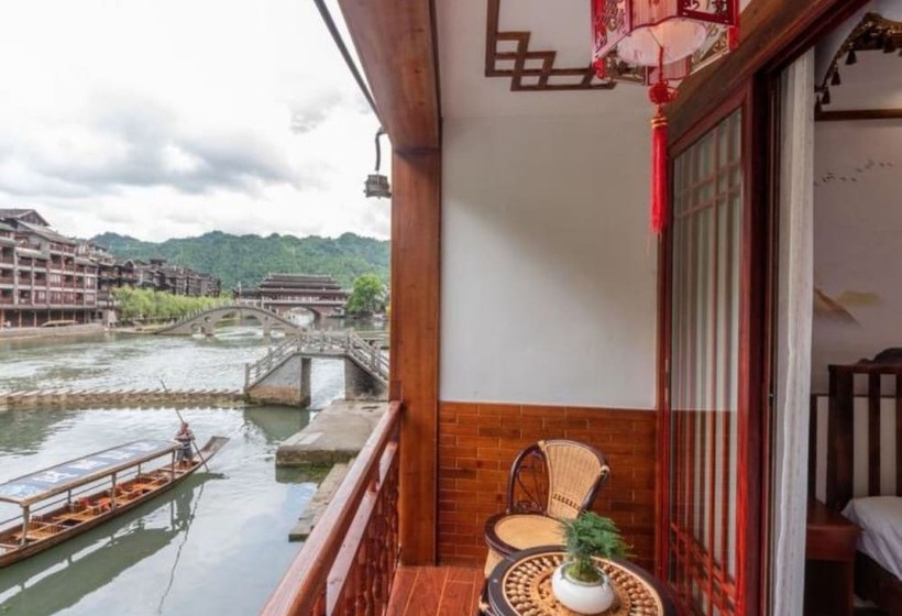 패밀리 룸, Easy Stay River View