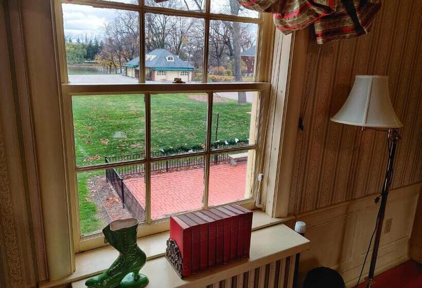 Студио Стандарт Кровать Кинг, Montague Inn Bed & Breakfast