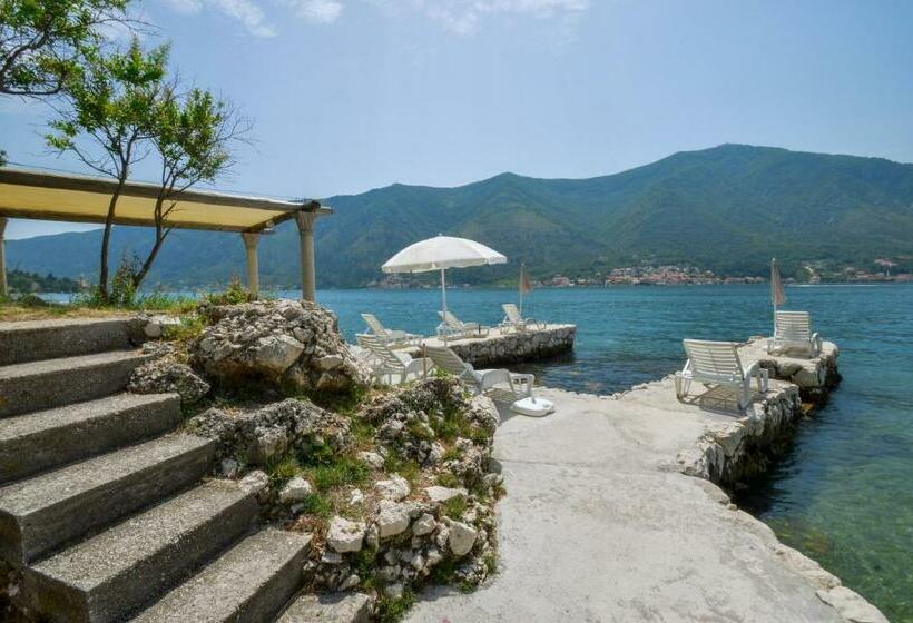 اتاق لوکس با چشم‌انداز دریا, Guesthouse Grotta Di Nicola