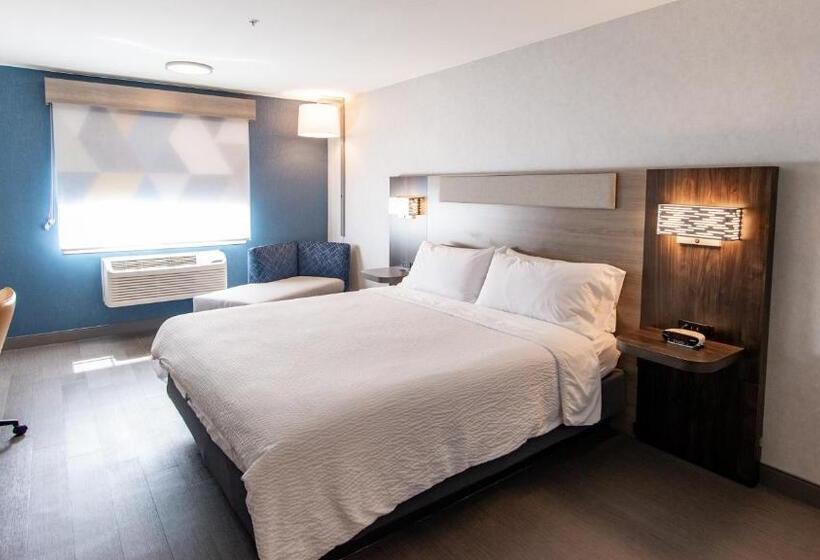 带大床的标准间, Holiday Inn Express Oakdale, An Ihg