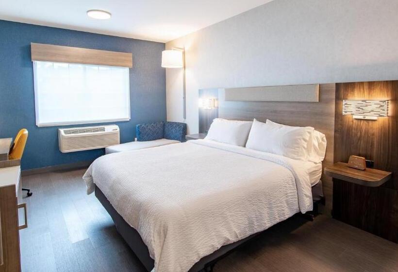 适合残疾人士使用的带超级大床的标准间, Holiday Inn Express Oakdale, An Ihg