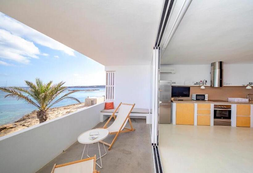 带有一个卧室和海景的高级公寓, Apartamentos Roca Plana