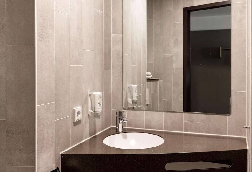 Номер Стандарт, B&b Hotel Marburg
