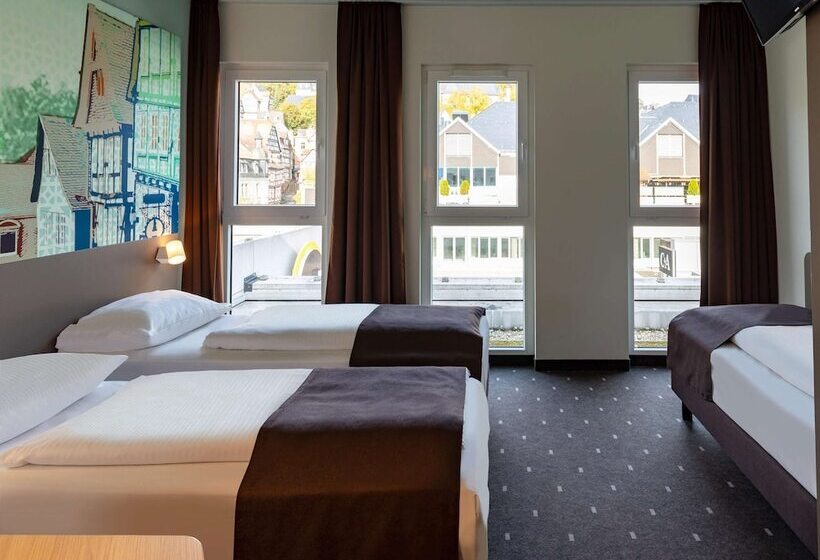 Номер Стандарт Трехместный, B&b Hotel Marburg