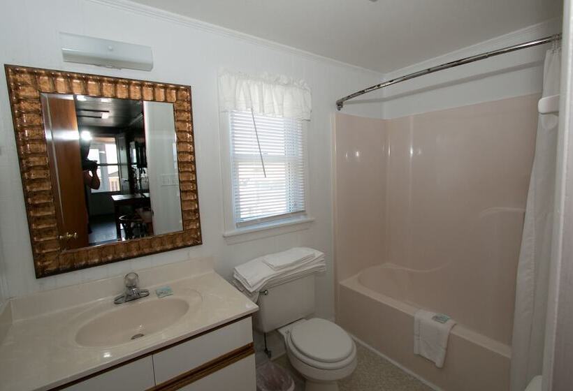 Номер Стандарт 2 Двуспальные Кровати, Outer Banks Motel