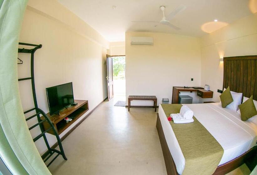 Номер Стандарт с Балконом, Royal Rock Sigiriya