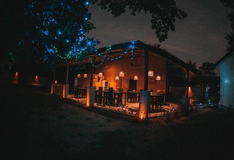 Семейный Номер, Royal Rock Sigiriya