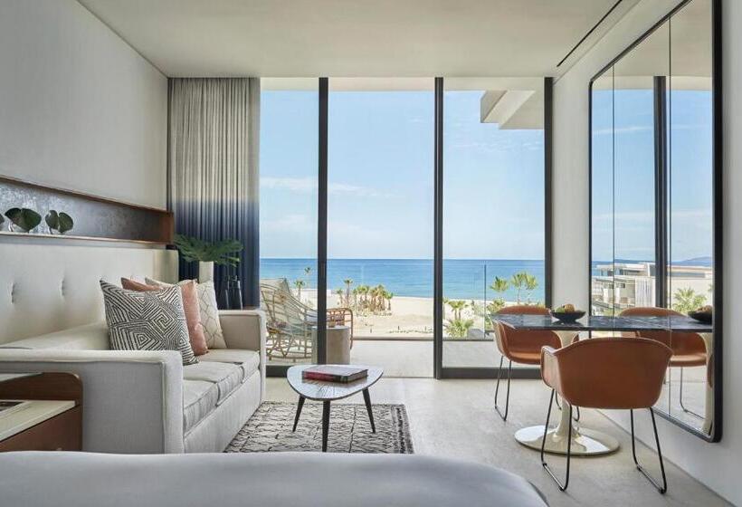 キングサイズベッドのスタンダードルーム, Four Seasons Resort Los Cabos