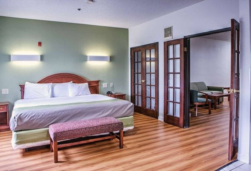 디럭스 스위트, Motel 6 Dallas, Tx  Northwest