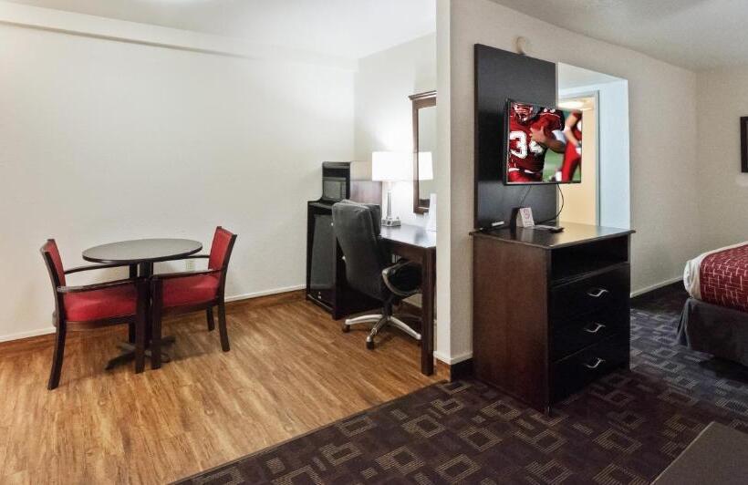 Люкс Кровать Кинг, Red Roof Inn Oklahoma Airport I 40 W Fairgrounds