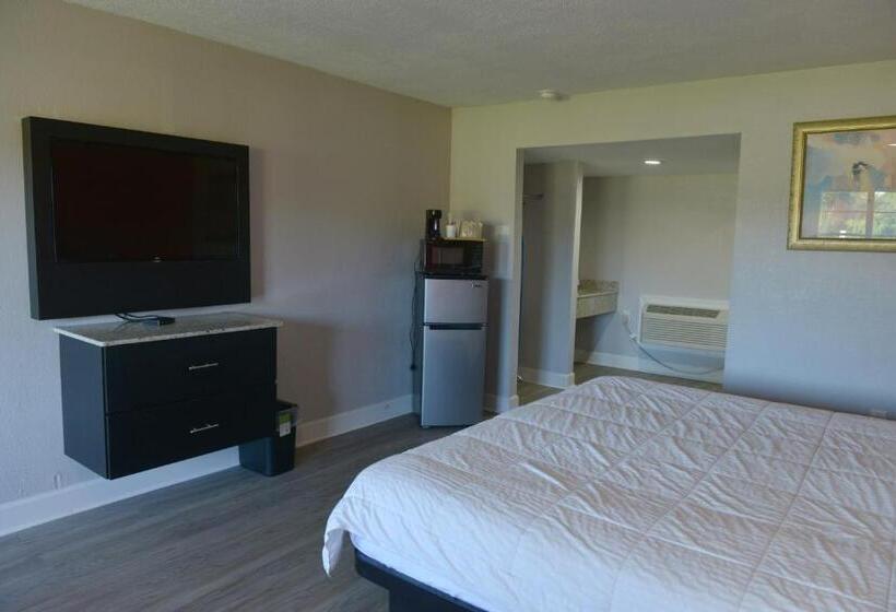سوئیت با تخت بزرگ, Rodeway Inn & Suites Winter Haven Chain Of Lakes